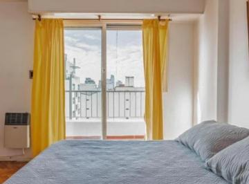 Departamento de 1 ambiente, Almagro · Luminoso Monoambiente en El Corazón de Almagro con Dos Balcones – ¡Vista Abierta