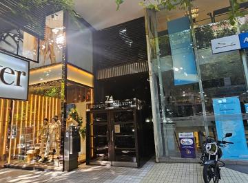 Departamento de 5 ambientes, Ciudad de Mendoza · Peatonal Sarmiento / 9 de Julio