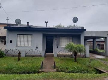 Casa · 70m² · 3 Ambientes · 1 Cochera · Casa en Castilla, Chacabuco