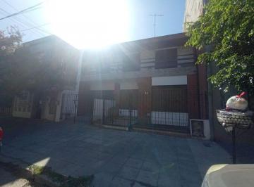 Casa · 155m² · 4 Ambientes · 3 Cocheras · Alquiler Chalet 4 Ambientees Ramos Mejia