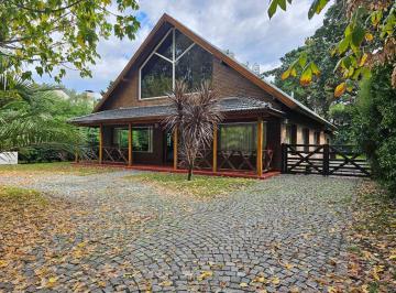 Casa · 278m² · 6 Ambientes · 3 Cocheras · Venta Casa 6 Amb Country Solar del Bosque, Canning