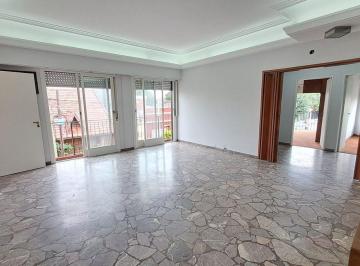 PH · 308m² · 3 Ambientes · 2 Cocheras · Venta PH con Deposito Villa Sarmiento