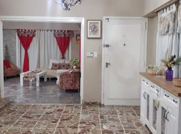 Casa · 230m² · 5 Ambientes · 1 Cochera · Venta Casa 5 Amb Parque Quincho Balcon Merlo
