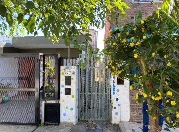 PH · 68m² · 2 Ambientes · Casa de Pasillo 1 Dormitorio Alberdi Oeste