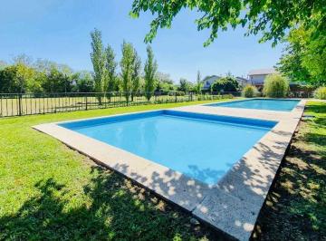 Departamento · 73m² · 3 Ambientes · 1 Cochera · Venta Duplex con Jardin y Cochera en Pilar