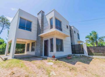 Casa · 84m² · 4 Ambientes · 1 Cochera · Venta Solymar Casa 3 Dorm. Garaje Parrilla