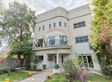 Casa · 814m² · 10 Ambientes · 3 Cocheras · Casa Única Parque Piscina P/ Embajada - La Lucila
