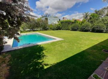 Casa · 190m² · 5 Ambientes · 1 Cochera · Casa 5 Amb en Venta Parque Leloir - Barrio Cerrado