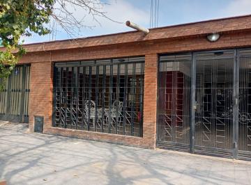 Casa · 170m² · 5 Ambientes · 2 Cocheras · Casa en Las Heras Apta Credito 3 Habitaciones