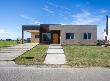Casa · 120m² · 4 Ambientes · 1 Cochera · Casa en Venta a Estrenar en Santa Clara Al Sur. San Vicente.