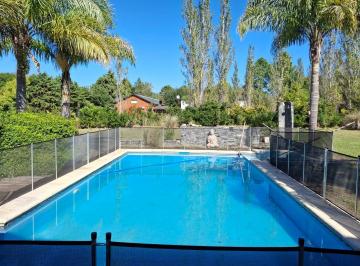 Casa · 21m² · 5 Ambientes · 2 Cocheras · Casa en Venta en Cardales 7 Ambientes