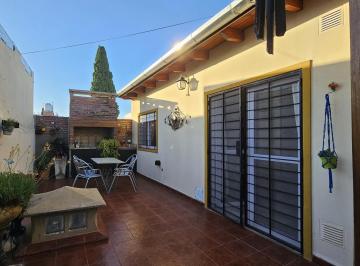 Casa · 70m² · 3 Ambientes · Casa Planta Alta con Patio