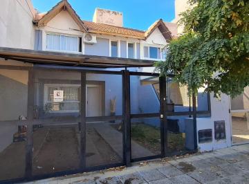 PH · 109m² · 3 Dormitorios · 1 Cochera · PH en Automovil Club - Neuquen
