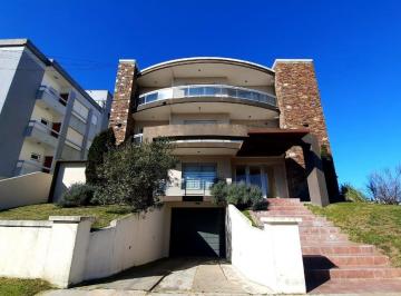 Departamento de 2 ambientes, Villa Gesell · Departamento Exclusivo con Vistas Panorámicas en Zona Sur