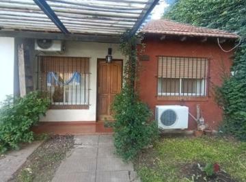 Casa · 90m² · 3 Ambientes · 1 Cochera · Venta Casa Ituzaingo Apto Credito