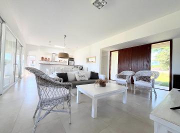 Casa · 4 Ambientes · Casa en Alquiler - Barrio Senderos IV Lote 505 de Costa Esmeralda - Cul de Sac