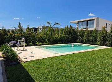 Casa · 200m² · 4 Ambientes · 1 Cochera · Casa en Alquiler en Castaños, Nordelta, Tigre