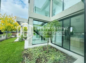 Casa · 214m² · 5 Ambientes · 2 Cocheras · Casa en Venta en Tipas, Nordelta, Tigre