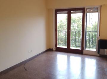 Departamento · 60m² · 3 Ambientes · 1 Cochera · Departamento de 3 Ambientes - Zona Centro