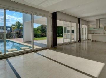 Casa · 520m² · 8 Ambientes · 3 Cocheras · Casa en Alquiler en El Yacht, Nordelta, Tigre