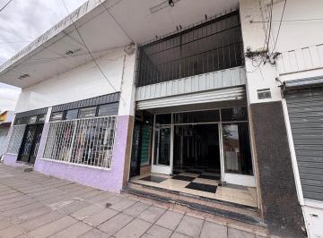 Local comercial · 90m² · Local en Alquiler Campana