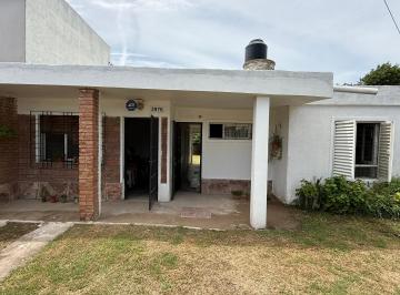 Casa de 5 ambientes, Córdoba · Escucha Oferta / Venta Casa Dos Dorm. Gran Patio