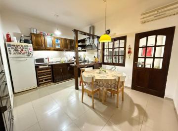 Casa · 150m² · 4 Ambientes · 1 Cochera · Venta Casa 4 Amb/coch - Perm X Mayor Val - Castelar