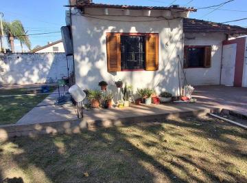 Casa · 108m² · 3 Ambientes · 1 Cochera · Venta Casa Tres Ambientes en Villa Udaondo