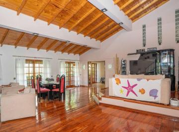 Departamento · 220m² · 4 Ambientes · Venta Depto 4 Amb en El Centro de Villa Urquiza