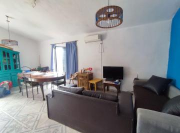 Casa · 168m² · 5 Ambientes · 1 Cochera · Venta Casa en Villa Allende 3 Dorm.