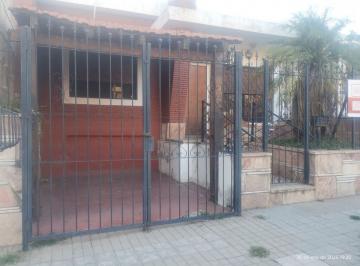 Casa · 126m² · 3 Ambientes · 1 Cochera · Casa en Venta Barrio Alto Gral Paz