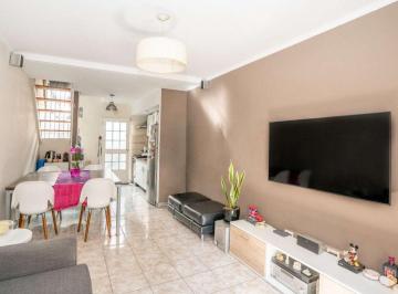 Casa · 98m² · 4 Ambientes · 1 Cochera · Venta Duplex 4 Amb Villa Ballester Cochera Patio