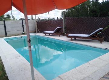 Casa · 39m² · 1 Ambiente · Venta Imperdible Casa, Quincho y Pileta, Domselaar