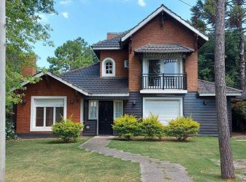 Casa · 280m² · 6 Ambientes · 2 Cocheras · Alquiler Golfer`s Country Club