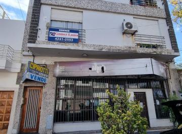 Local comercial · 153m² · Local en Lanús Este