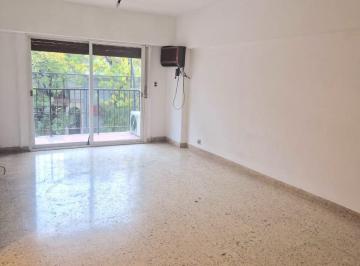 Departamento de 4 ambientes, Villa Crespo · Cuatro Ambientes Luminosos Al Frente con Balcón Corrido y Dependencias de Serv.