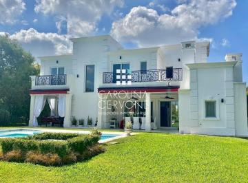 Casa · 400m² · 5 Ambientes · 2 Cocheras · Casa en Alquiler en Los Castores, Nordelta, Tigre