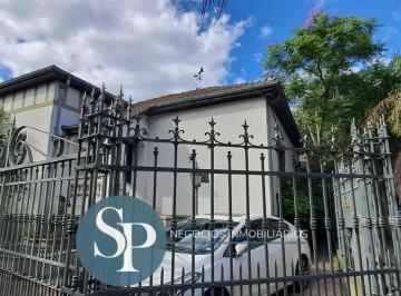Casa · 235m² · 4 Ambientes · 1 Cochera · Casa 5 Ambientes en Tigre Centro – Apto Construcción Departa