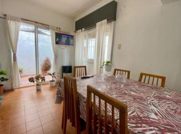 PH · 55m² · 3 Ambientes · PH Independiente en Venta de Tres Ambientes