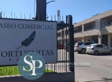 Local comercial · 35m² · 2 Ambientes · 5 Cocheras · Local Tipo Oficina en Complejo Tortugas Point - Excelente Ubi