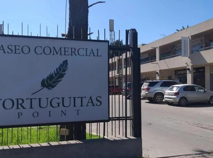Local comercial · 35m² · 2 Ambientes · 5 Cocheras