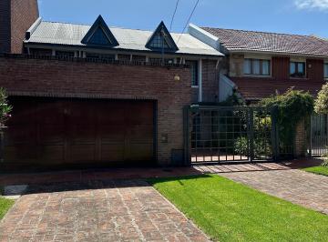 Casa de 5 ambientes, Mar del Plata · Casa en Excelente Ubicacion Sobre Av Paso Al 900, Lote de 345 m²
