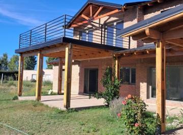 Casa · 500m² · 6 Ambientes · Casa en Calle El Chañaral - Tu Refugio Perfecto