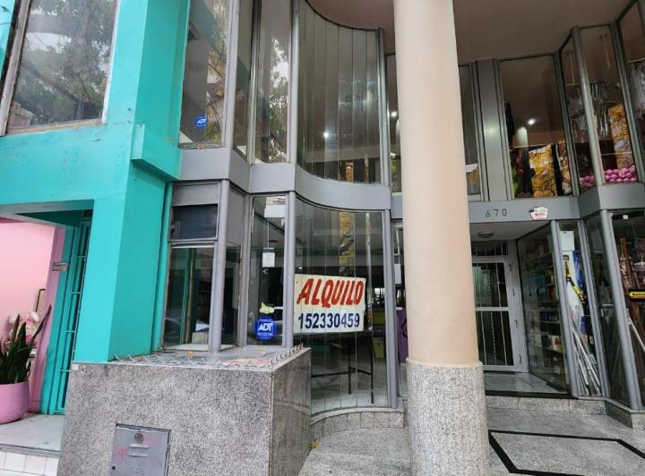 Local comercial · 130m²