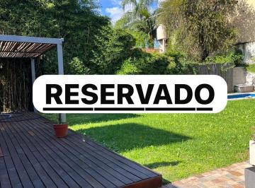 Casa · 250m² · 6 Ambientes · 4 Cocheras · Hermoso Chalet en Alquiler en Ituzaingo