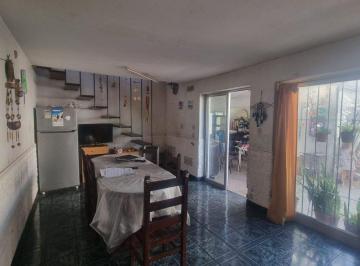 Casa · 132m² · 6 Ambientes · 2 Cocheras · Venta Casa 4 Dorm. - 2 Cocheras - Patio - Terraza