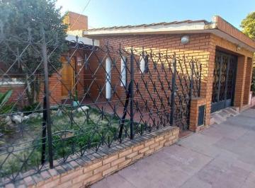 Casa · 149m² · 3 Ambientes · 1 Cochera · Venta Casa 3 Dorm Barrio Empalme