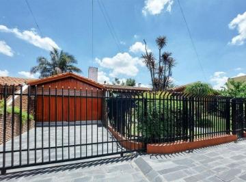 Casa · 160m² · 5 Ambientes · 4 Cocheras · Casa 5 Ambientes en Ciudad Evita en Venta