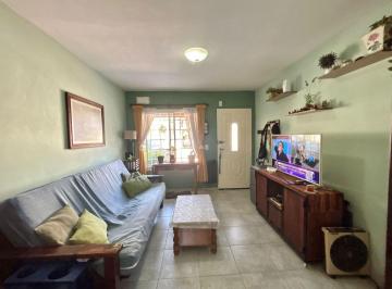 Departamento · 70m² · 4 Ambientes · 1 Cochera · Triplex Venta Patio Garaje Apto Credito Muñiz
