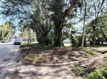 Terreno · 196m² · Lote en Esquina. barrio Los Tilos.